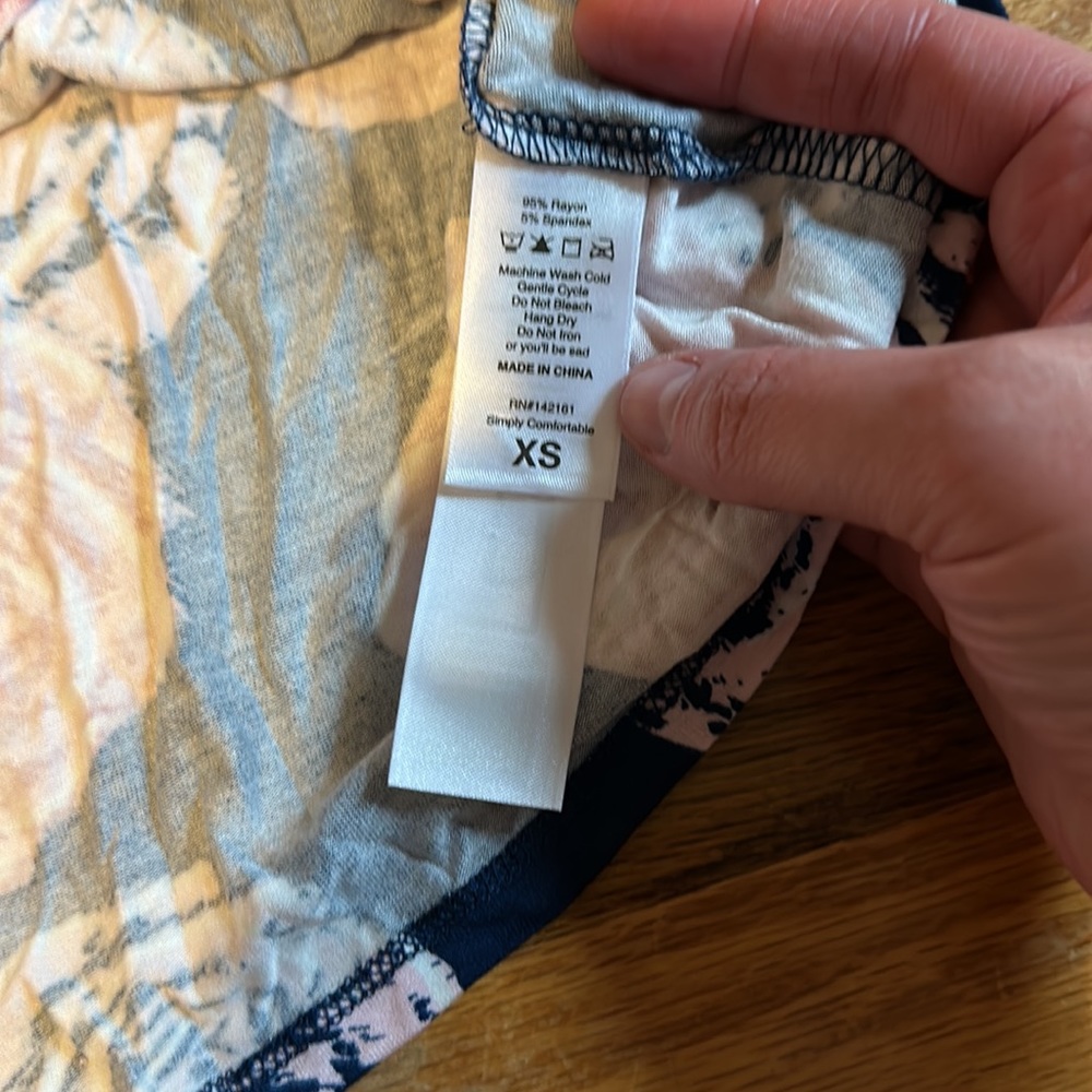 LulaRoe Debra - Picture 4 of 6